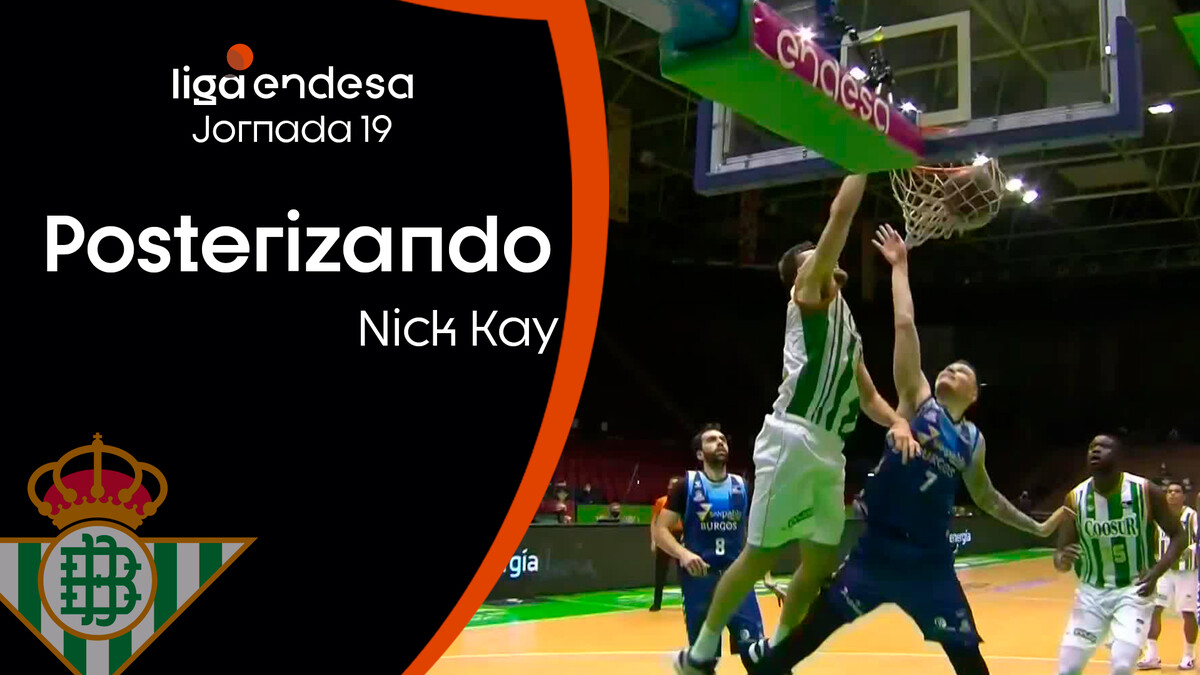 Nick Kay... ¡posterizando!