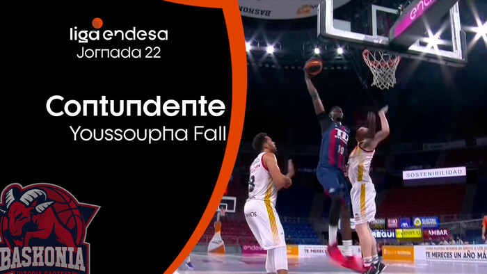 Youssoupha Fall, a una mano