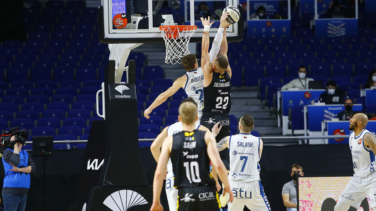  La Copa, en directo: &iexcl;Menudo tap&oacute;n de Rabaseda! 