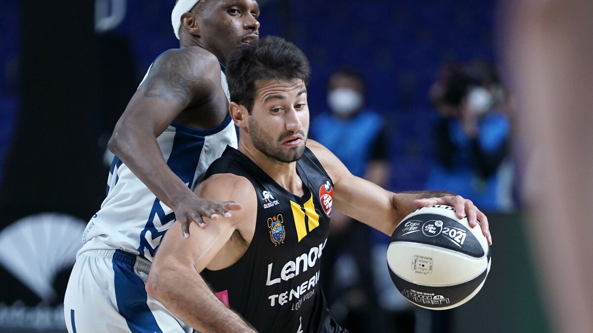 Fitipaldo, guía el camino a las semifinales