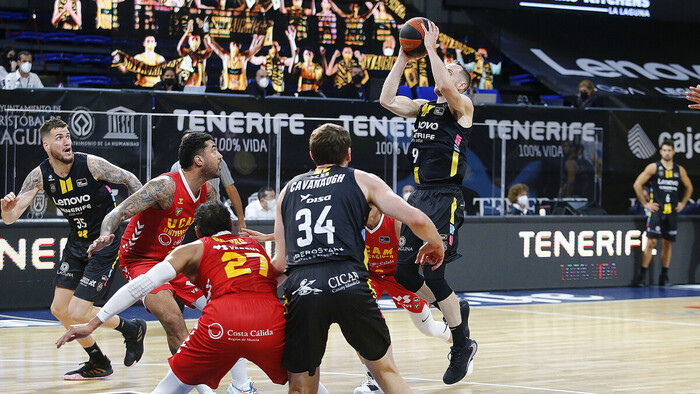 Un Huertas sublime sentencia al UCAM Murcia (85-78)