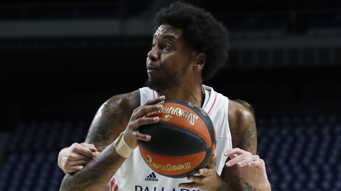 Trey Thompkins, sometido a una artroscopia