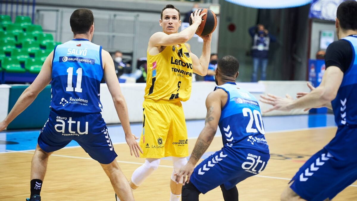 acb Photo / B.B. Hojas acb Photo / B.B. Hojas
