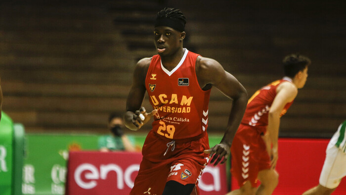 Alex Antetokounmpo finaliza su etapa en el UCAM Murcia