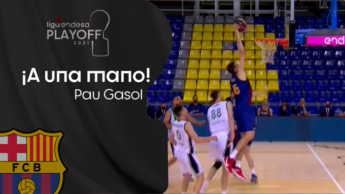 Pau Gasol... ¡a una mano!