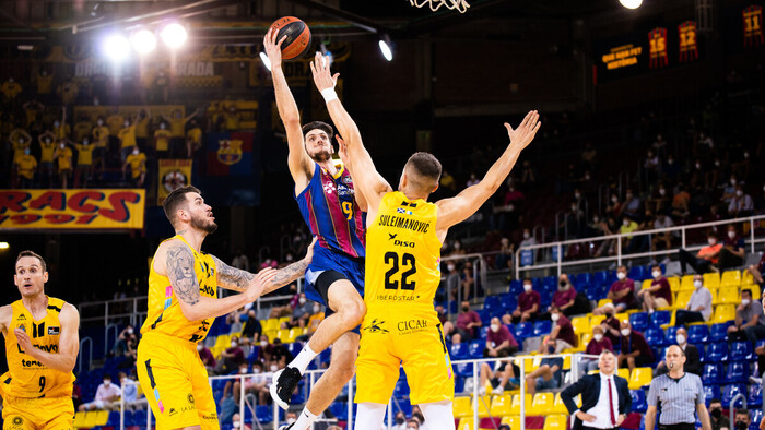 La defensa lleva al Barça a la final de la ACB (89-72)