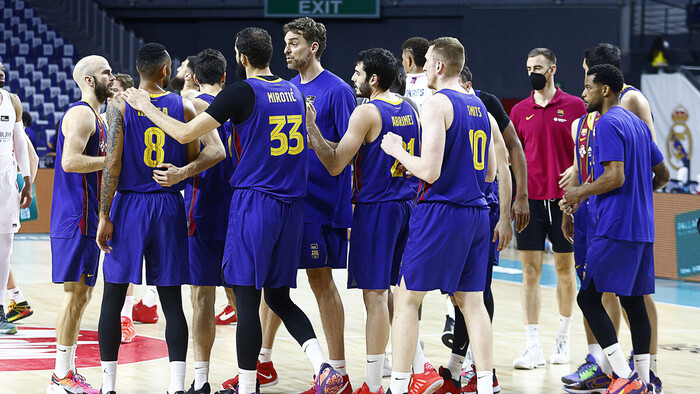 El Barça vuela tras el descanso y se queda a un paso de la gloria (75-89)