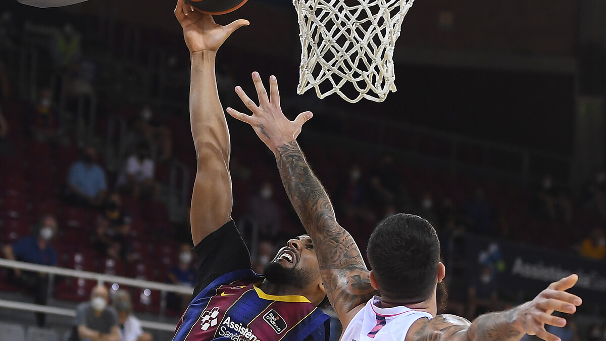 Davies pone la magia en la final