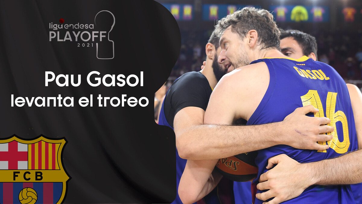 Mirotic y Oriola convencen a Pau Gasol para que levante el trofeo