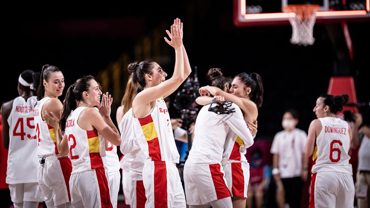 Alba Torrens lidera la remontada ante Serbia