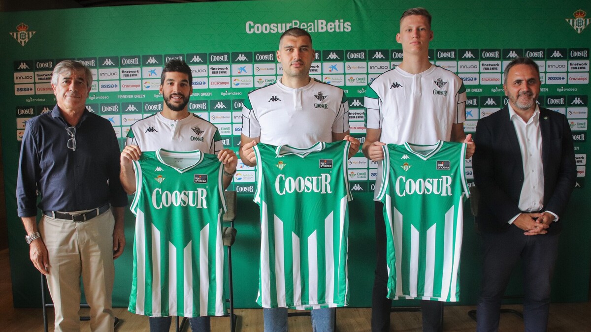 Presentación oficial de Pepe Pozas, Beqa Burjanadze y Vrenz Bleijenbergh 