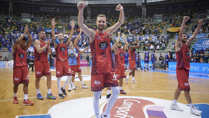 El Río Breogán vuelve a enamorar en Burgos (62-87)