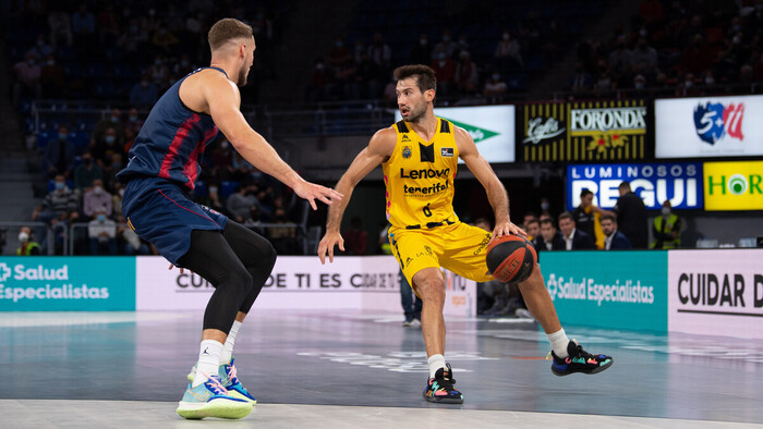 Lenovo Tenerife bombardea a un Baskonia sin pólvora (65-71)