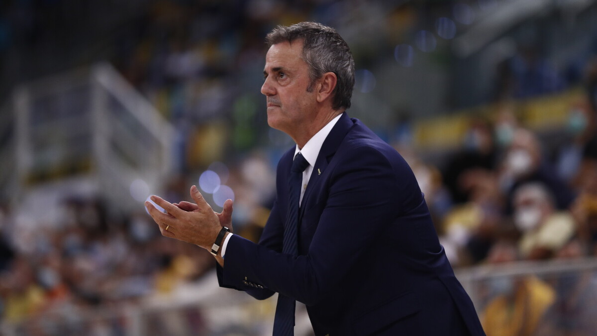 Porfi Fisac no continuará como entrenador del Gran Canaria