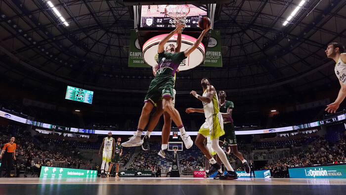 El Unicaja suma y sigue en busca de la Copa del Rey (90-86)