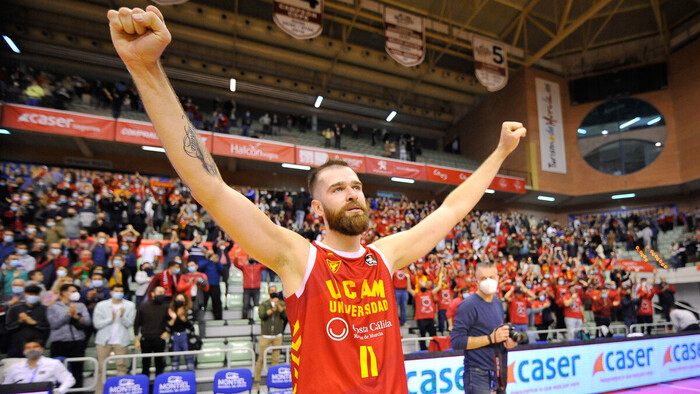 Radovic y una gran defensa acercan al UCAM Murcia a la Copa (71-67)