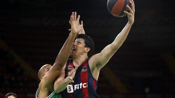 Triunfo con suspense del Bitci Baskonia en la pista de Coosur Betis (83-87)