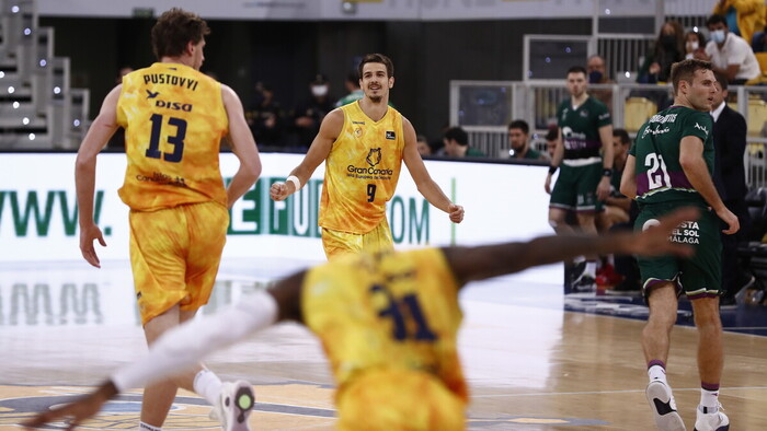 El Granca vuela en el tercer periodo frente a Unicaja (76-59)