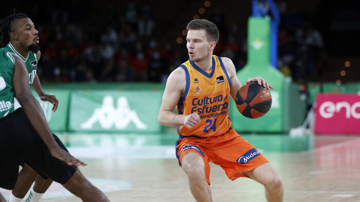 Martin Hermannsson seguirá dos temporadas más en Valencia Basket