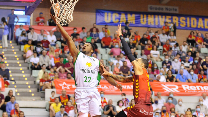 El Joventut Badalona vence y asciende a la tercera plaza  (71-83)