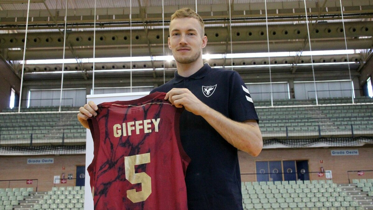 Niels Giffey: "Estoy muy feliz de jugar en el UCAM Murcia"