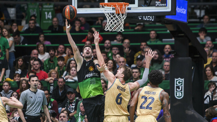 Ante Tomic ya es el 4º máximo reboteador histórico de la Liga Endesa