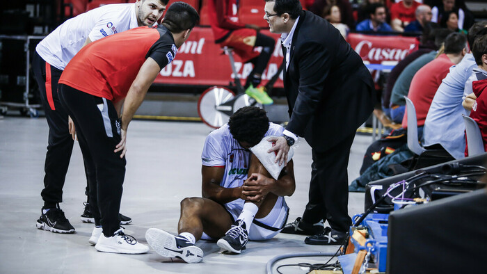 Cristiano Felicio sufre una fractura de la meseta tibial