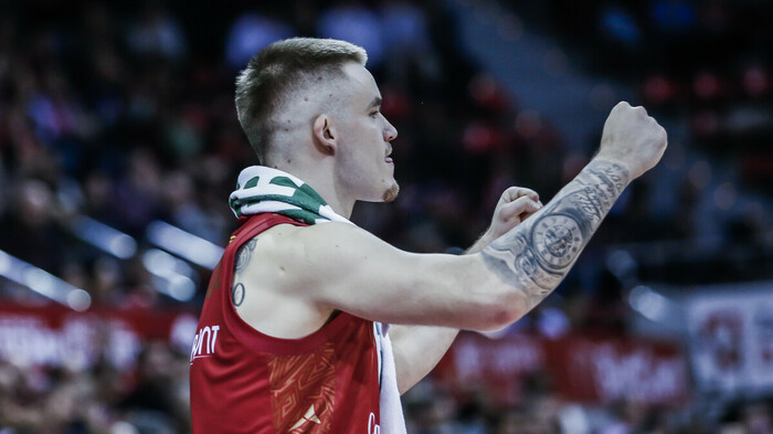 Dino Radoncic sufre una fractura en la mano izquierda