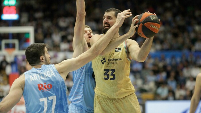 La defensa del Barça y Mirotic acaban con el Río Breogán (74-78)