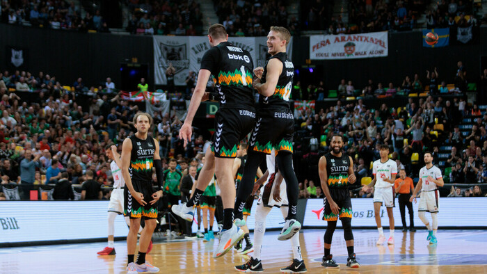 Los tiradores de Surne Bilbao Basket le permiten un parón tranquilo (90-73)