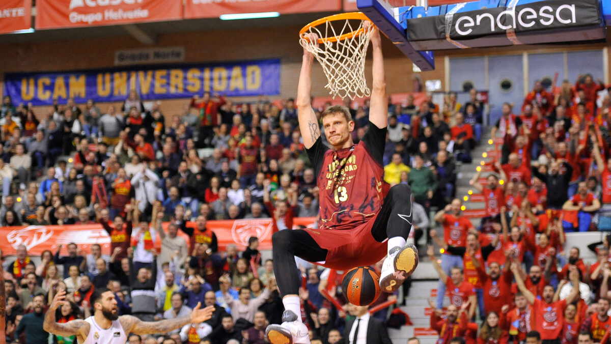 acb Photo / J. Bernal