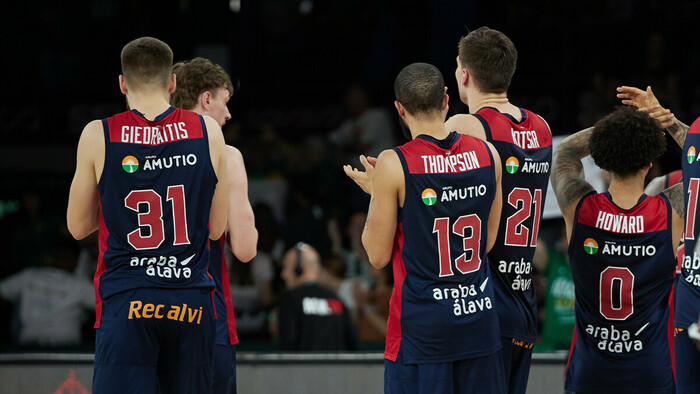 El Cazoo Baskonia conquista Sevilla con un bombardeo de triples (71-83)