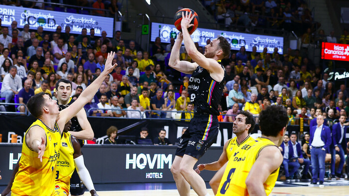 Lenovo Tenerife se lleva el derbi más igualado de la temporada (81-77)