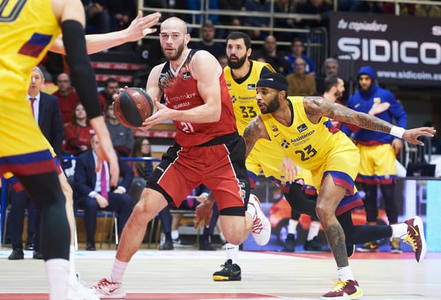 Gillet: "Partir de la defensa"