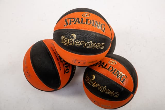 RETAbet BB - MoraBanc, 12-N