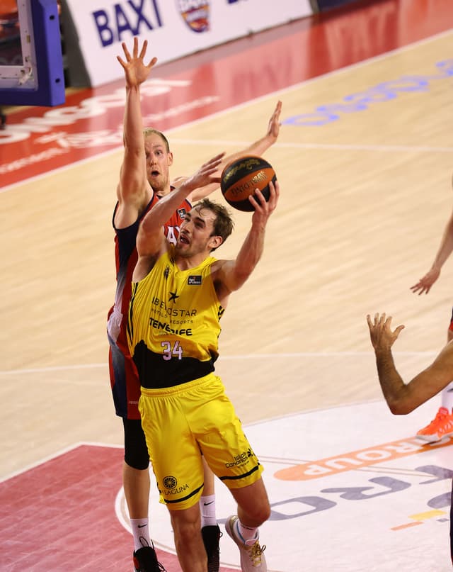 Crónica BAXI M.-Iberostar (80-88)