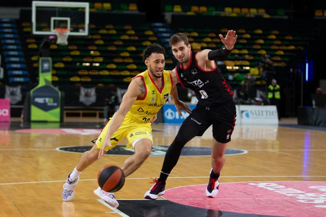 Crónica: RETAbet B-MoraBanc (76-85)