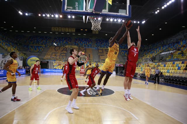 Herbalife GC 84 - Casademont Zgz 76