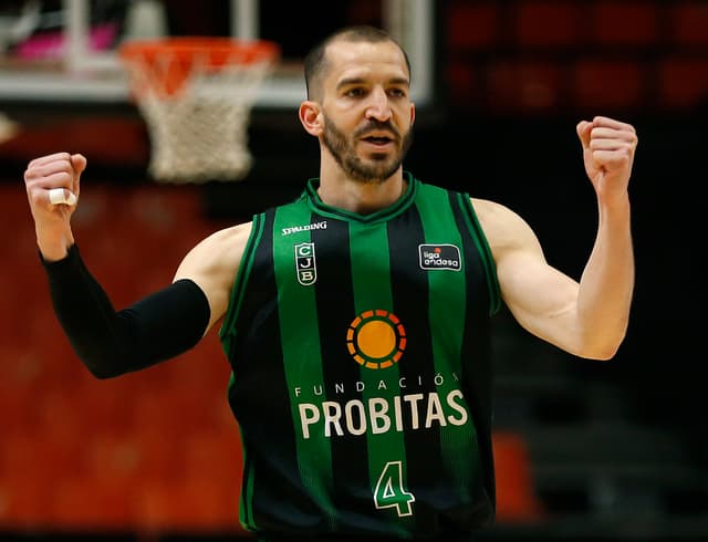 Valencia BC-Joventut (89-102)