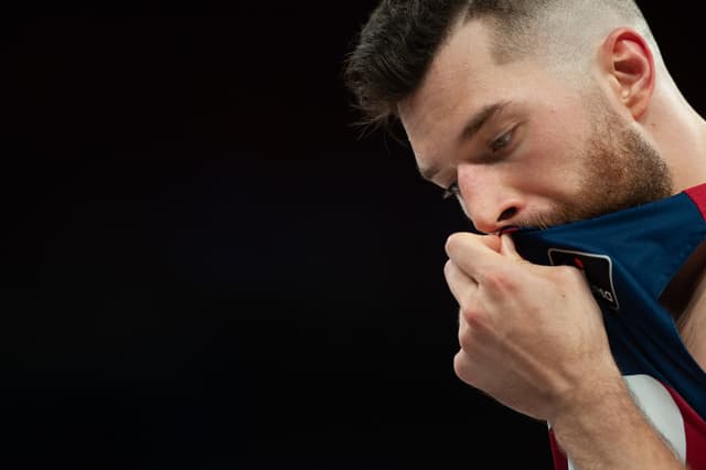 Peters, intervenido con éxito