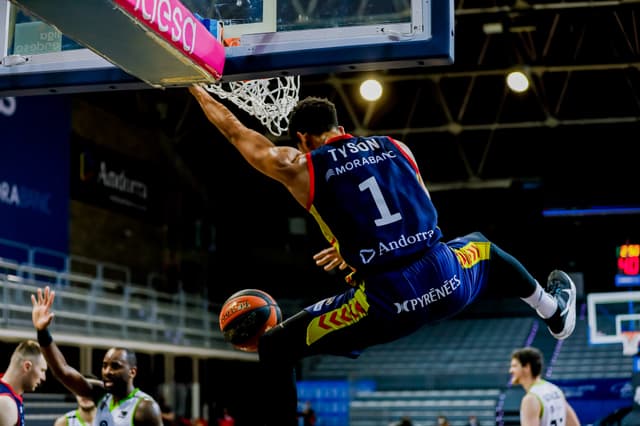 Tyson Pérez, 9 o 10 meses de baja