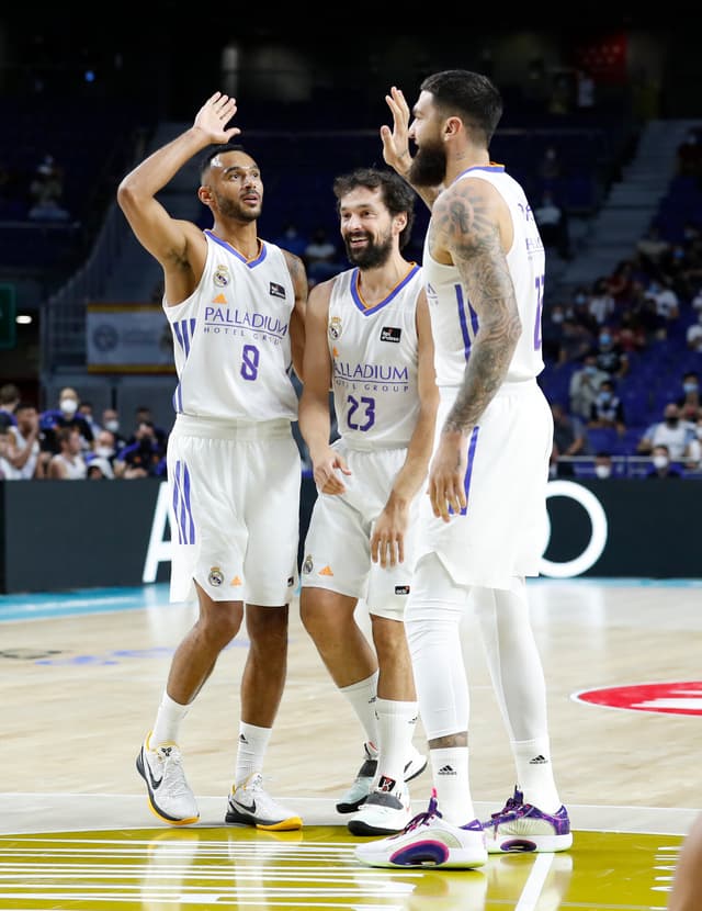 Real Madrid-Hereda SPB (70-63)