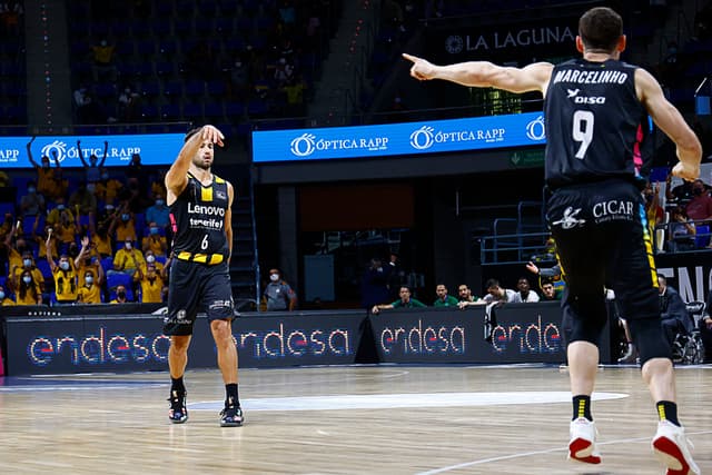 Lenovo Tenerife 87 - Unicaja 82 (J2