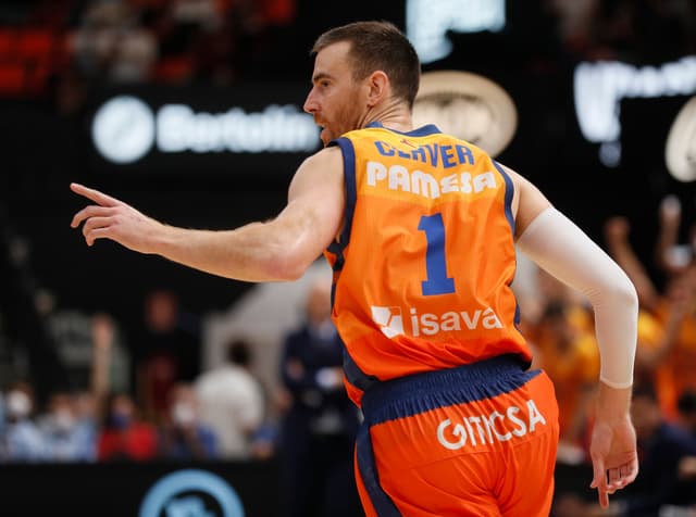 Volver, por Víctor Claver