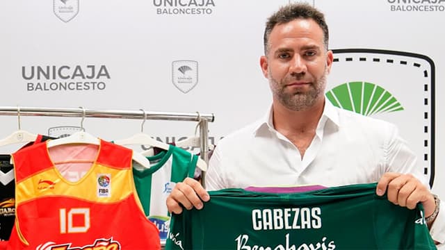 Retirada de camiseta de Cabezas