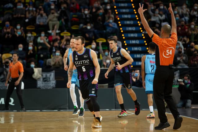 Crónica Surne BB-R. Breogán (83-75)