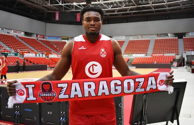 Casademont Zaragoza ficha Mekowulu