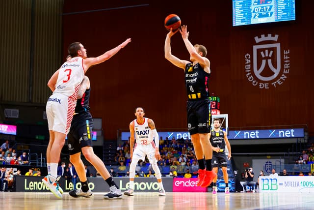 Lenovo Tenerife, récord de triples