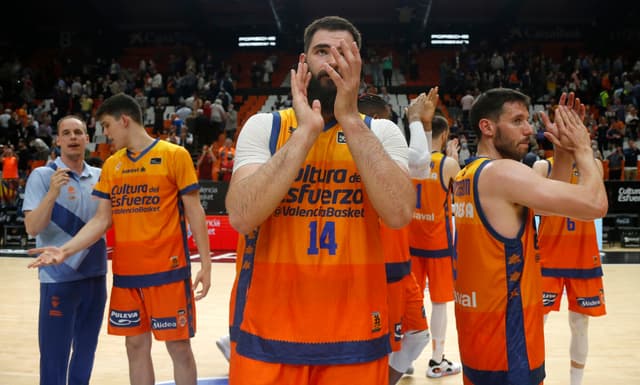 Valencia BC-Hereda SPB (84-70)