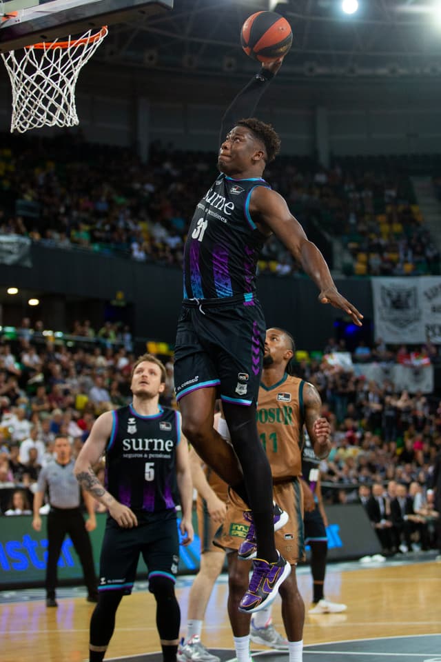 Delgado no continuará en Surne BB